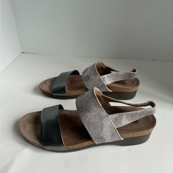 Munroe Pisces Women’s Sandals. Size 8.5 - Picture 3 of 12
